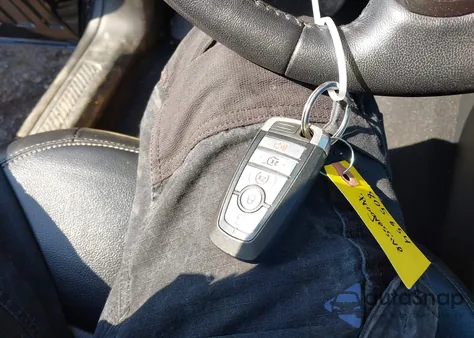 2020 Ford Explorer Xlt z USA, uszkodzony, nr VIN 1FMSK8DH0LGB02780